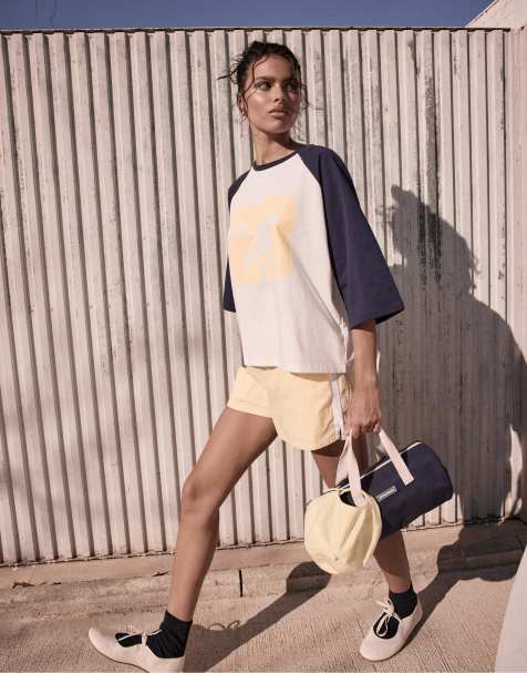 Stradivarius - Mørkeblå T-shirt med raglanærmer - view 1