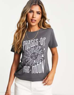 Stradivarius mystic print tee in charcoal gray