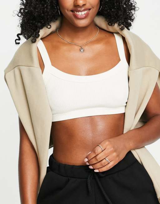 Stradivarius - Naadloze bralette in ecru