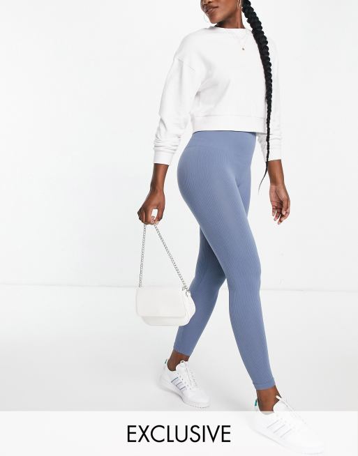Stradivarius – Nahtlose, gerippte Leggings in Schieferblau