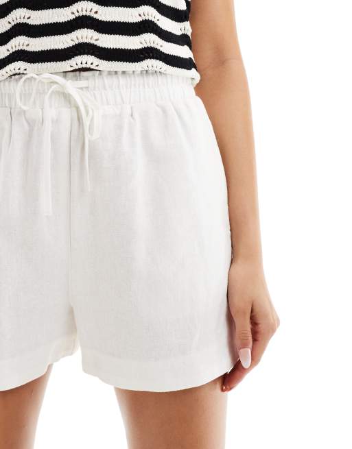 Stradivarius – Naturvita shorts i dra på-stil och linnelook , 3 av 5