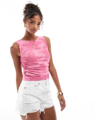 Stradivarius - Netzstoff-Trägertop in Rosa mit Print und Ringerrücken