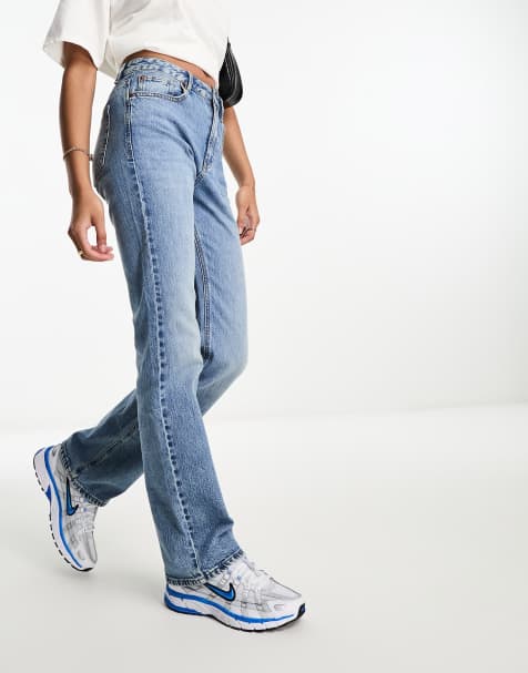 Stradivarius – Niebieskie jeansy z prostymi nogawkami - view 1