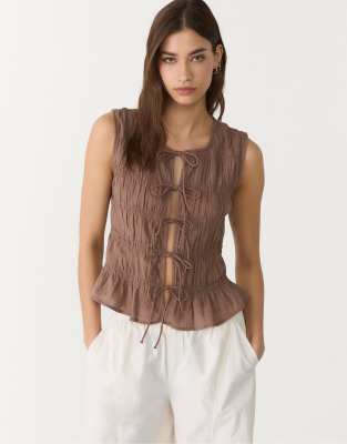 Stradivarius - Oberteil in Braun mit Falten und Bindedetails-Brown