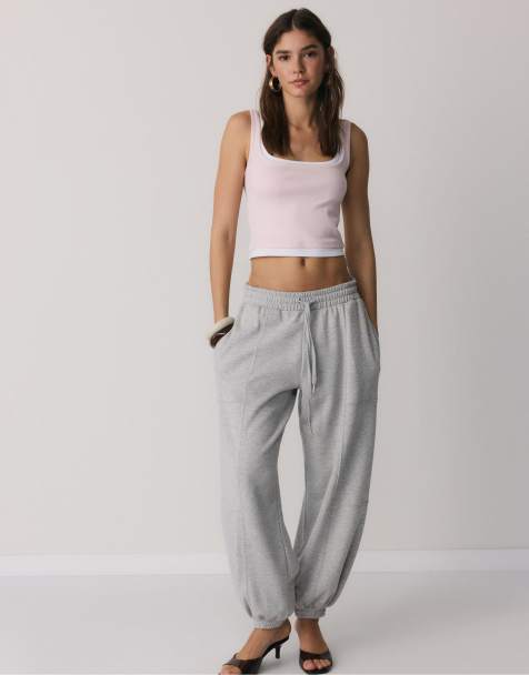 Stradivarius – Oberteil in Pastellrosa mit eckigem Ausschnitt und zweiteiliger Optik - view 1