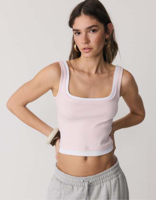 Stradivarius – Oberteil in Pastellrosa mit eckigem Ausschnitt und zweiteiliger Optik, 2 von 4