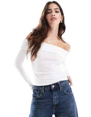Stradivarius Off Shoulder Top In White