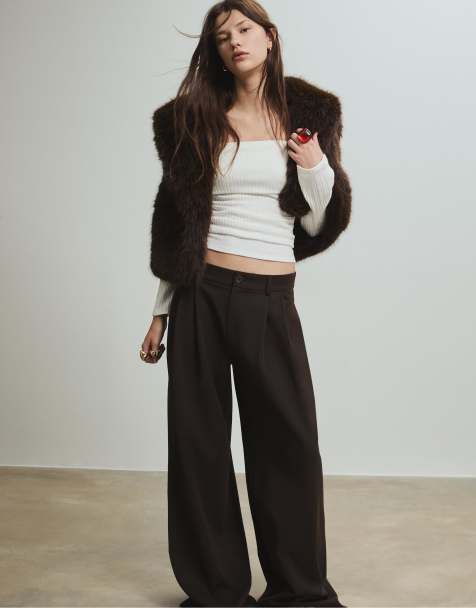 Stradivarius Off-the-shoulder gathered knit top in ecru
