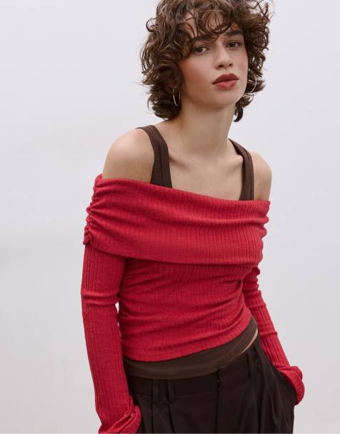 Stradivarius Off-the-shoulder gathered knit top in red - view 1
