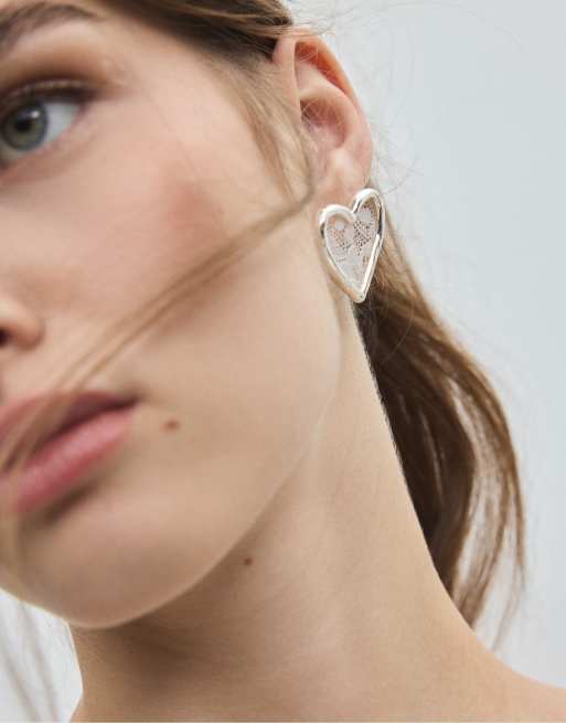 Stradivarius orecchini a bottone a cuore in pizzo grigio, 2 di 4