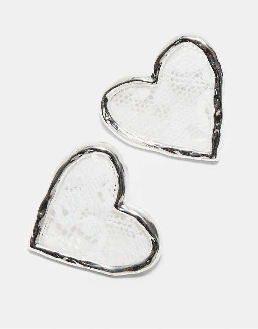 Stradivarius orecchini a bottone a cuore in pizzo grigio, 4 di 4
