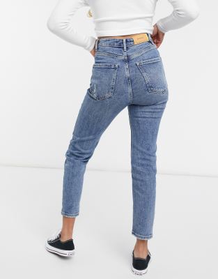 stradivarius petite slim mom jean with stretch in blue