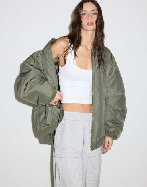 Stradivarius oversize bomberjacka i khaki, 5 av 7
