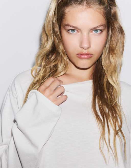Stradivarius Oversize Langarm-T-Shirt in Ecru, 4 von 7