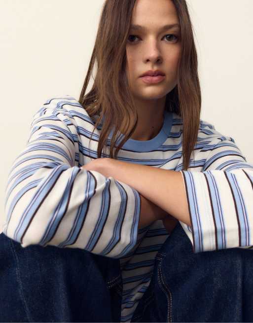 Stradivarius Oversize long sleeve striped t-shirt in royal blue, 4 of 4