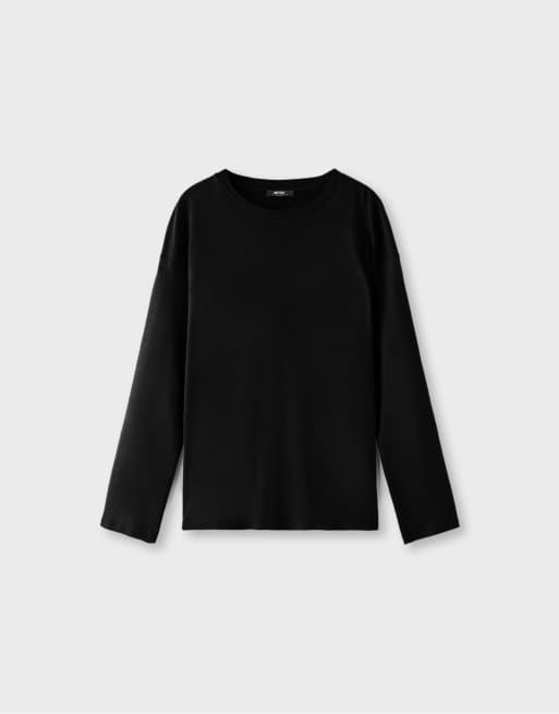 Stradivarius Oversize long sleeve t-shirt in black, 6 of 7