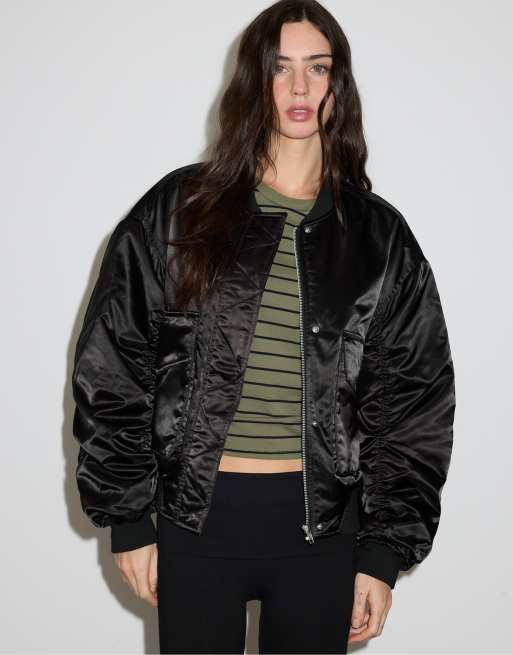 Stradivarius oversize satin bomberjacka i svart, 5 av 7