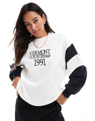 Stradivarius - Oversize-Sweatshirt in Ecru mit Farbblockdesign-Neutral