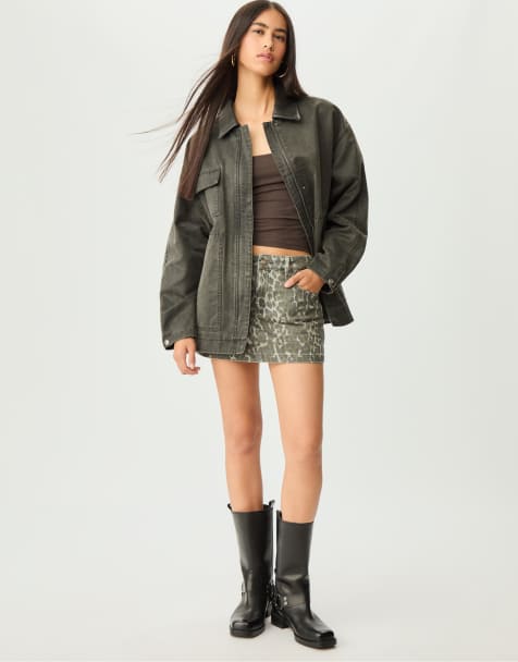 Stradivarius Oversize waxed jacket in black - view 1