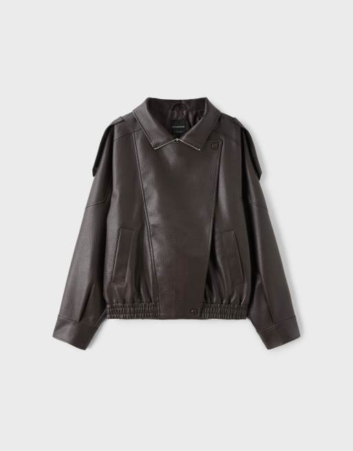 Stradivarius oversized bikerjack van imitatieleer in bruin, 6 van 7
