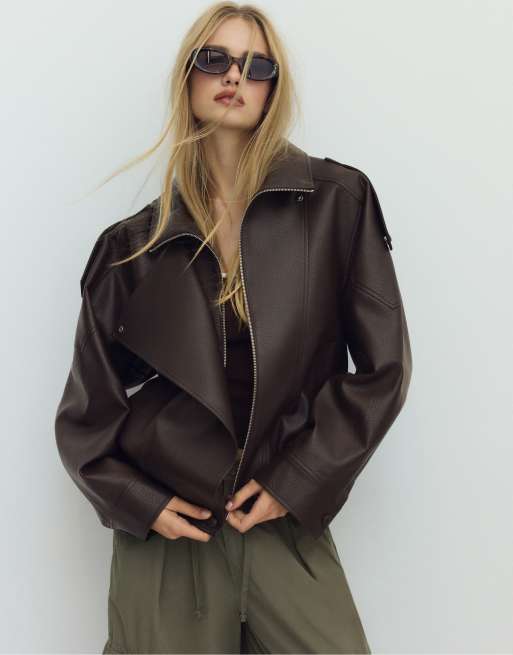Stradivarius oversized bikerjakke i imiteret læder i brun, 5 af 7