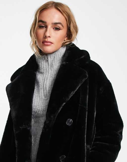 Faux fur coat on sale stradivarius