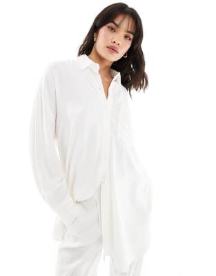 Stradivarius Oversized Linen Mix Shirt In White