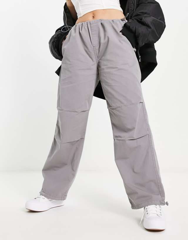 Stradivarius oversized parachute pant in light gray