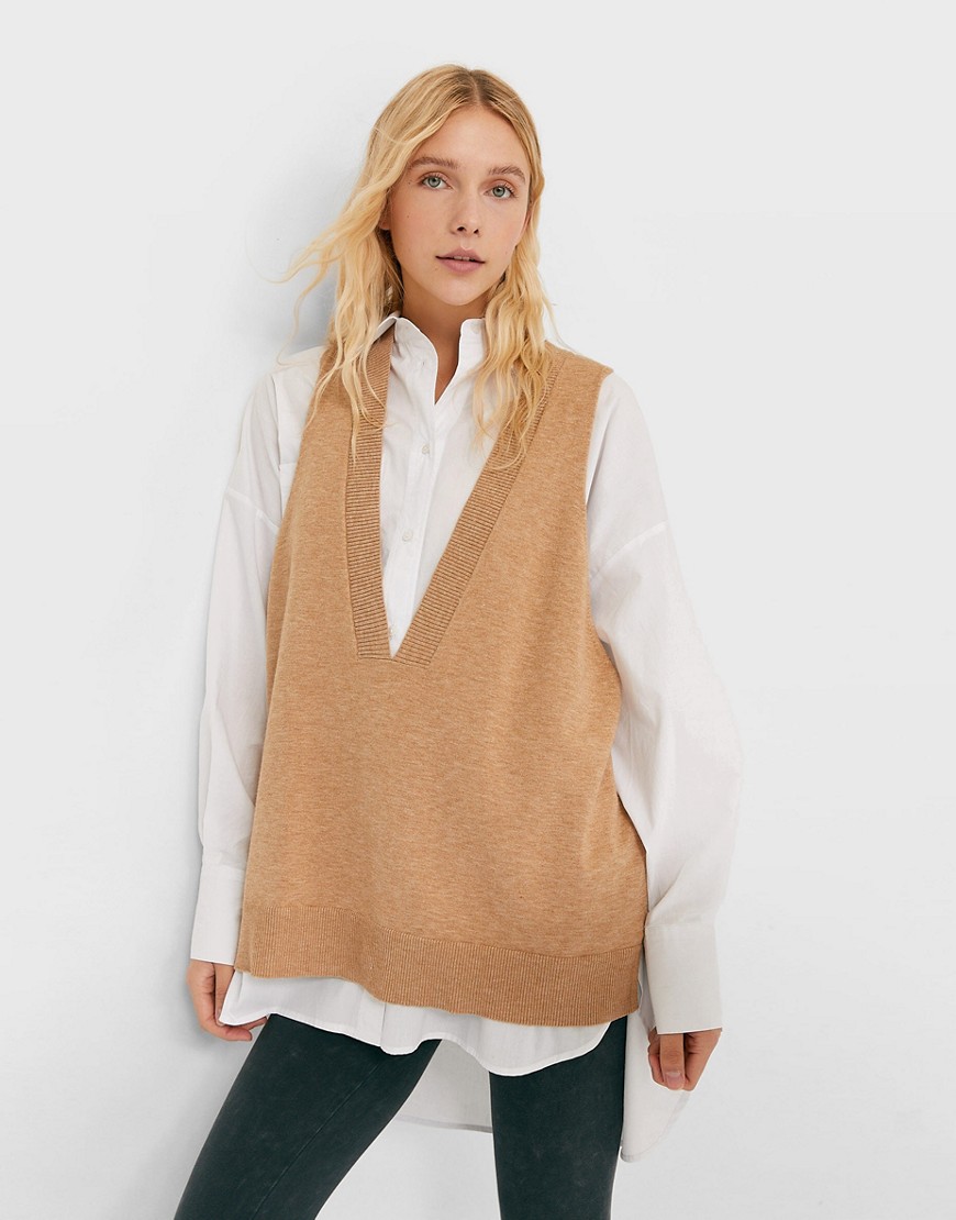 Stradivarius oversized v-neck knit sweater vest in camel-Neutral