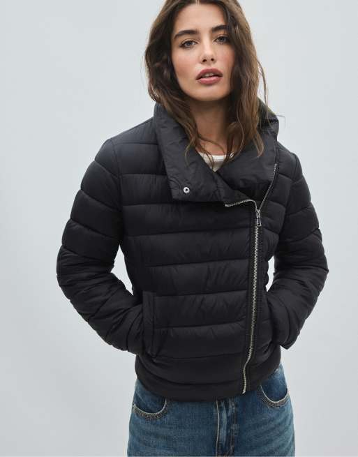 Stradivarius Padded biker jacket in black, 2 of 7