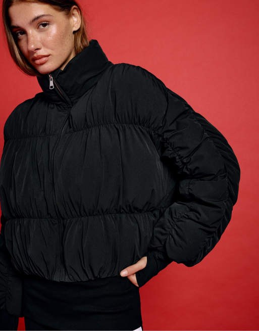 Stradivarius Padded jacket with high neck and gathered detail in black, 4 of 7