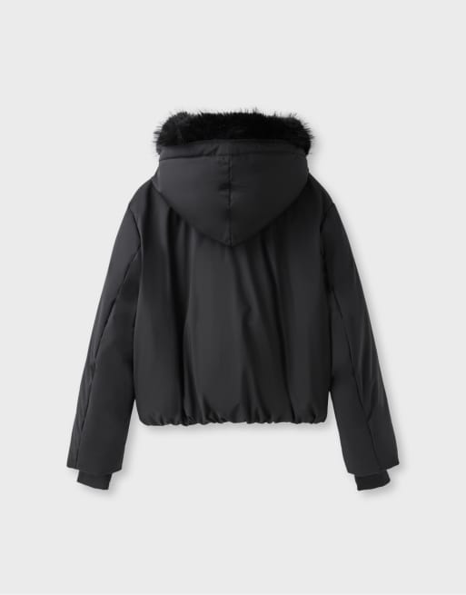 Stradivarius Padded jacket with hood and faux fur in black, 7 of 7