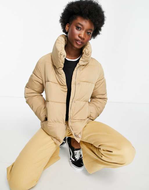 Puffer jacket beige best sale