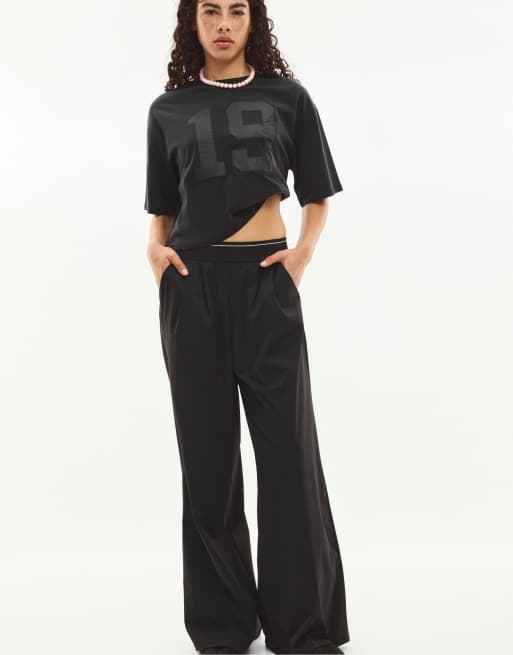 Stradivarius Palazzo jogger trousers with elastic waistband in black, 4 of 7