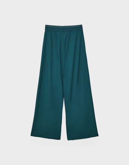 Stradivarius palazzobyxor med elastisk midja i grönt, 6 av 6