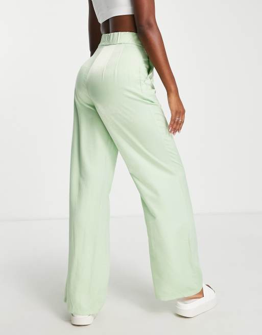 Stradivarius Pantalon ample en satin Vert sauge