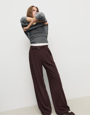 Stradivarius - Pantalon ample et habillé avec boucle - Marron