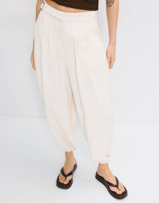 Stradivarius - Pantalon ballon avec boucle - Écru, 2 de 4