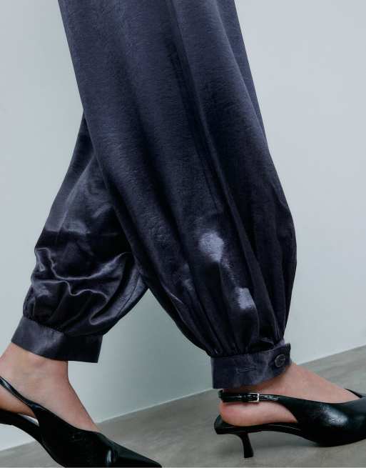 Stradivarius - Pantalon bouffant habillé en satin - Bleu foncé, 3 de 4
