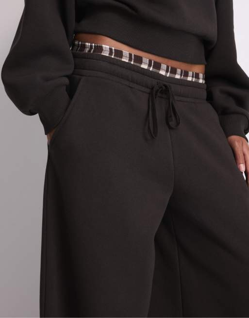 Stradivarius pantalon de jogging avec détail boxer marron, 4 de 7