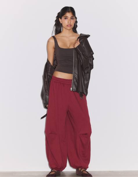 Stradivarius - Pantalon de jogging bouffant avec chevilles - Rouge foncé - view 1