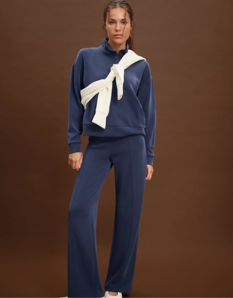 Stradivarius - Pantalon de jogging droit en tissu doux à surpiqûres - Bleu foncé - view 1