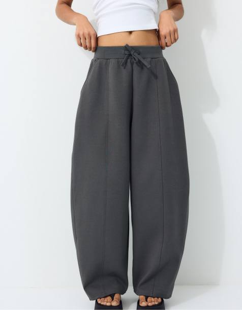 Stradivarius pantalon de jogging large gris foncé - view 1