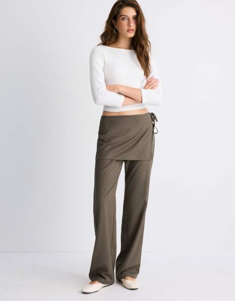 Stradivarius pantalon droit à rayures avec jupe superposée en kaki - view 1