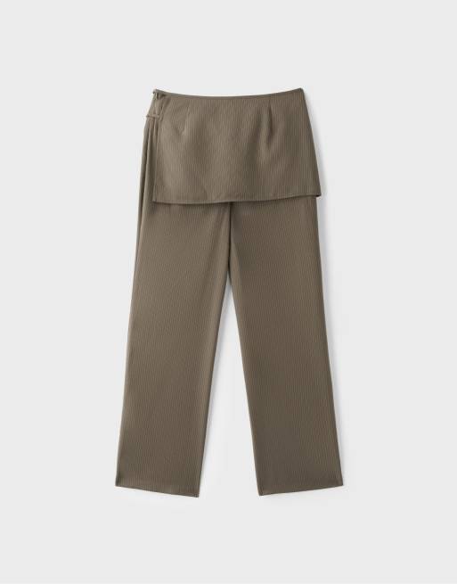 Stradivarius pantalon droit à rayures avec jupe superposée en kaki, 7 de 7