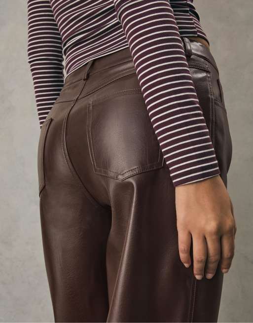 Stradivarius - Pantalon droit en similicuir texturé - Marron