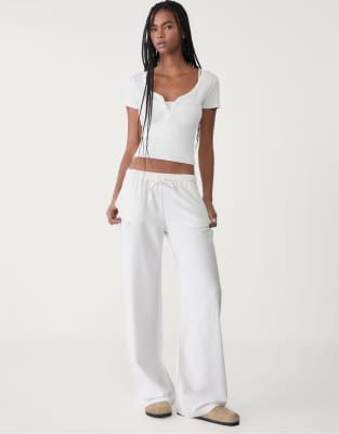 Stradivarius - Pantalon en lin mélangé à cordons de serrage - Blanc | ASOS