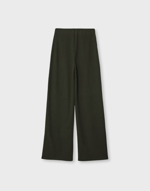 Stradivarius pantalon en maille avec détail de couture kaki, 2 de 2