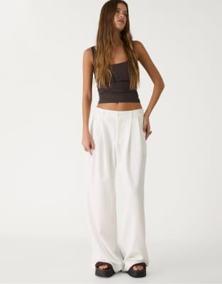 Stradivarius - Pantalon large élégant à pinces - Écru | ASOS