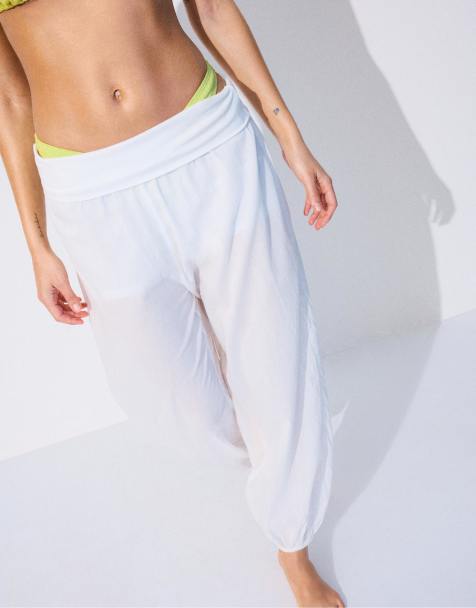Stradivarius - Pantaloni a palloncino écru con risvolto in vita - view 1